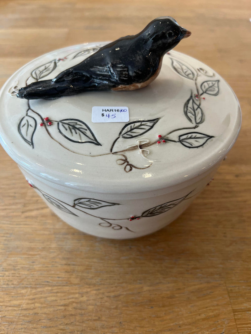 Covered jar with Robin knob | 6"x 4" | Potter&