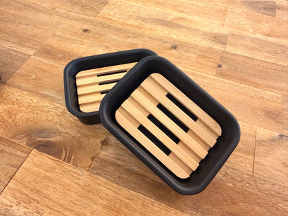 Polyresin Soap Dish With Bamboo