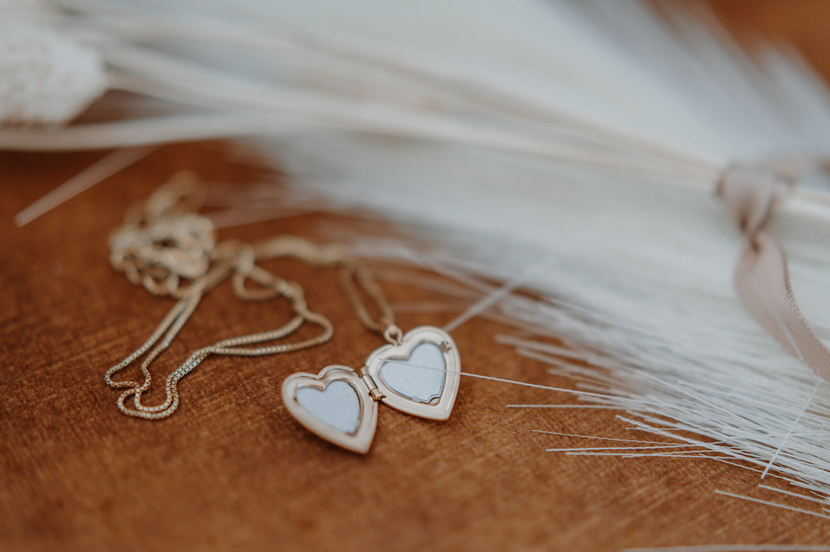 Sterling Silver Diamond Heart Locket 20" | OLAEDA