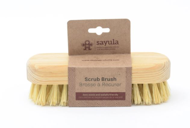Multi-use around the home, this brush efficiently cleans hard-to-clean dirt with soft bristles that do not damage surfaces. Sayula is a Mexican-Canadian company which provides environmentally and socially responsible bath and kitchen products. 